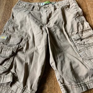 Lee’s shorts